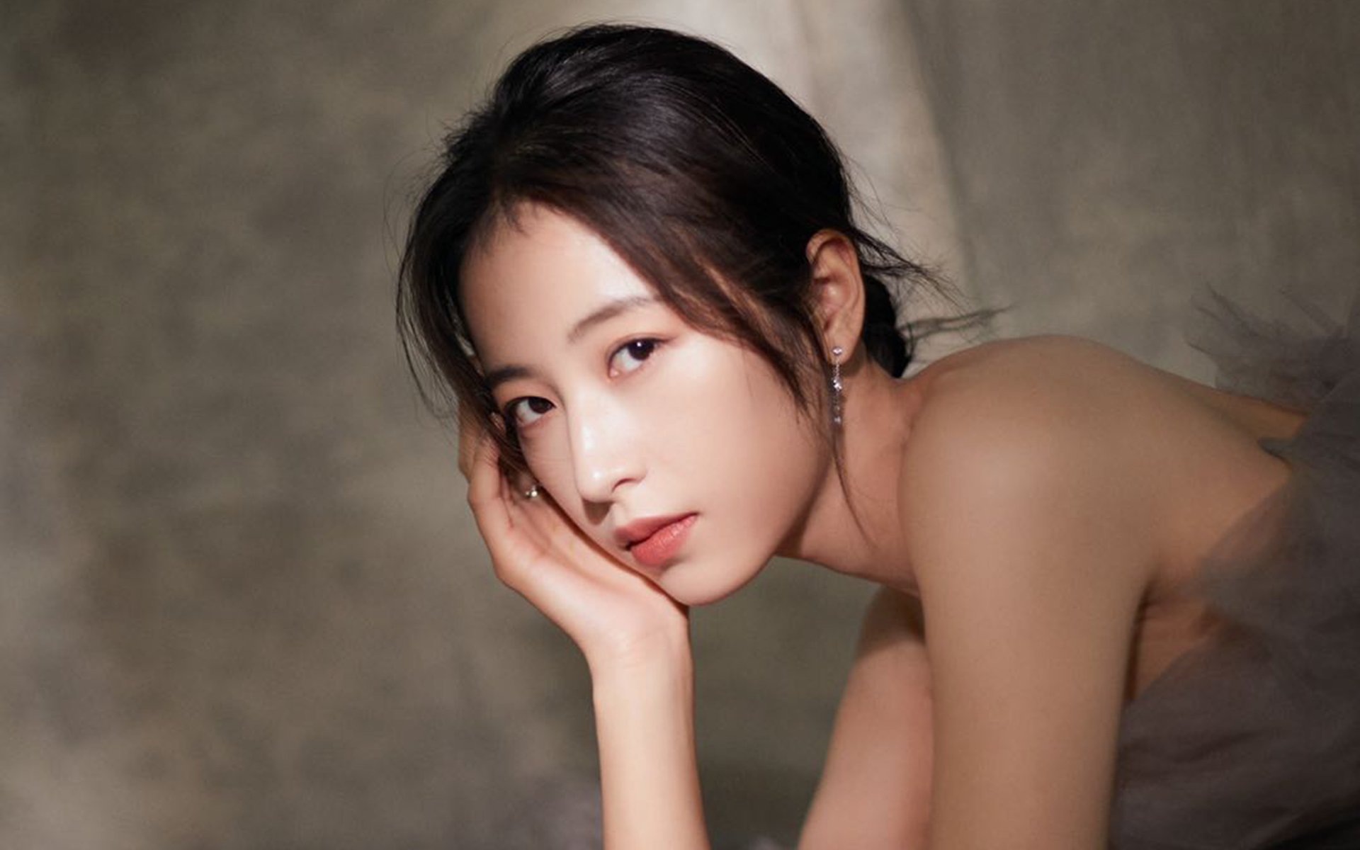 国际乒联混合团体世界杯:罗马尼亚队展现出色团队合作与默契,罗马尼亚乒乓球帅哥